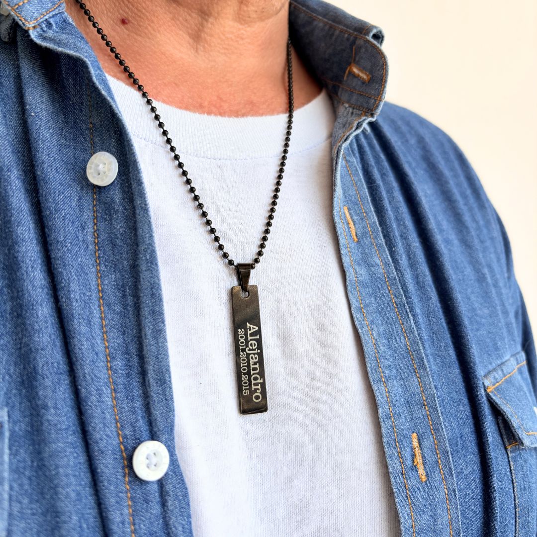 Collar placa all black
